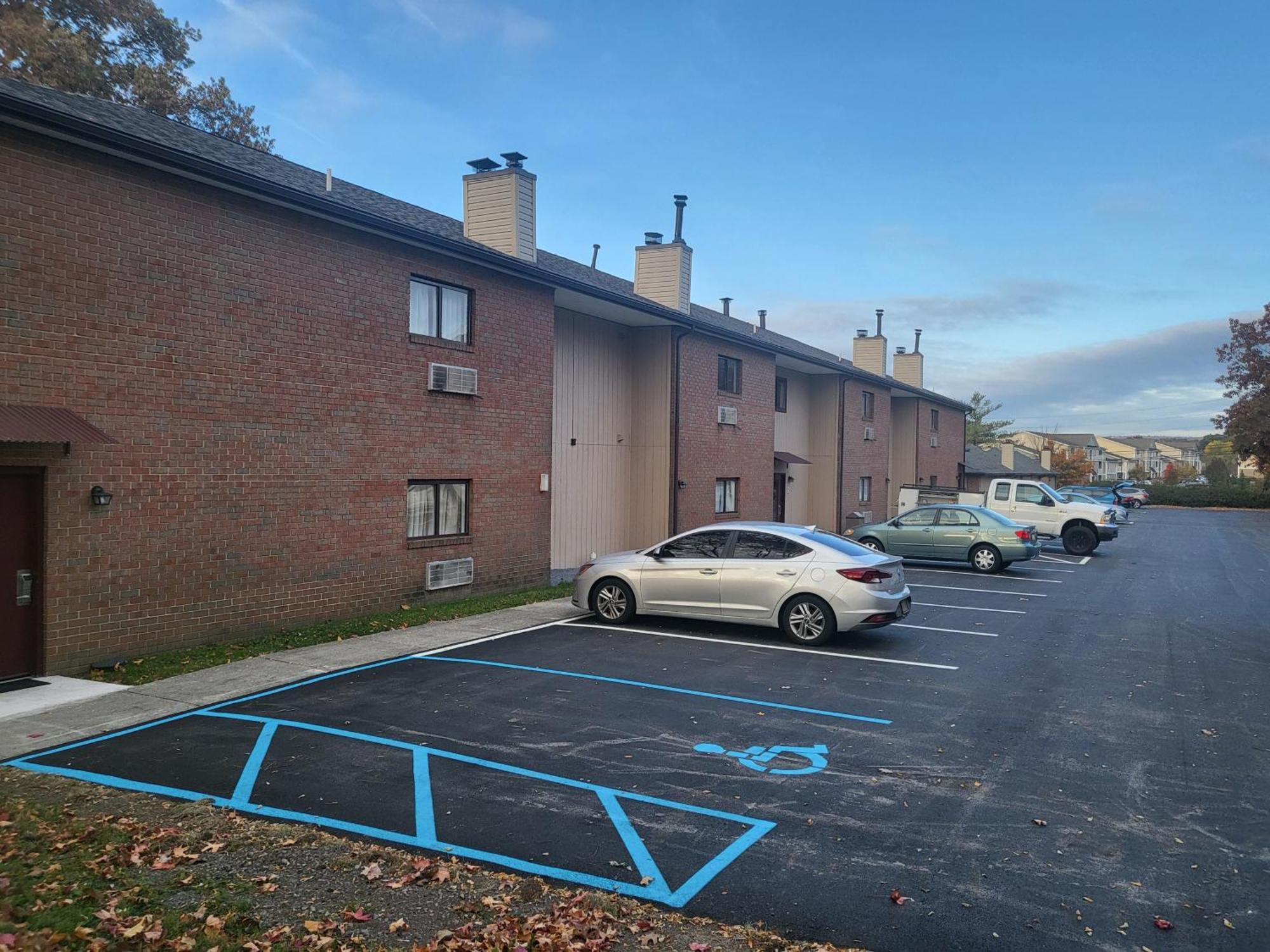 Inn of the Dove: Romantic Luxury Suites with Jacuzzi & Fireplace Harrisburg Exterior photo